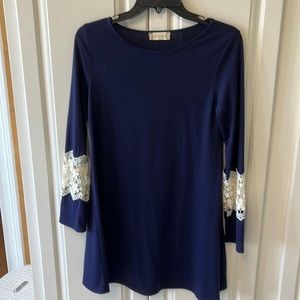 Navy 31” length Altard State dress with lace sleeves